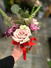 Load image into Gallery viewer, Petite Bouquet
