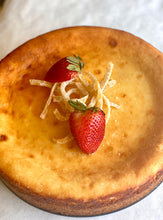 Load image into Gallery viewer, Lemon Butter Cake
